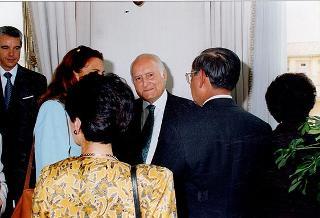 Incontro del Presidente della Repubblica Oscar Luigi Scalfaro con il Presidente della Repubblica delle Filippine e signora Ramos, e successiva colazione nel Belvedere del Torrino