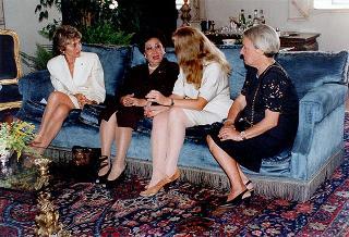 Incontro del Presidente della Repubblica Oscar Luigi Scalfaro con il Presidente della Repubblica delle Filippine e signora Ramos, e successiva colazione nel Belvedere del Torrino