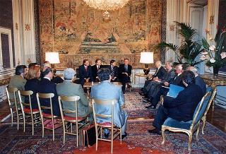 Giovanni Grasso, presidente della Regione Campania, Antonio Boccia, presidente della Regione Basilicata, con una delegazione di sindaci delle due Regioni