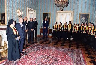 Il Presidente della Repubblica Oscar Luigi Scalfaro riceve in udienza Suor Serafina Dalla Porta, superiore generale dell'istituto "Figlie di San Camillo", con una delegazione della Congregazione per la beatificazione di madre Giuseppina Vannini, fondatrice dell'Ordine