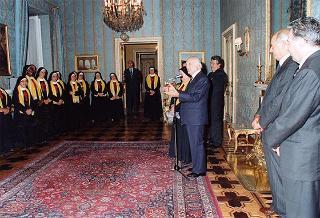 Il Presidente della Repubblica Oscar Luigi Scalfaro riceve in udienza Suor Serafina Dalla Porta, superiore generale dell'istituto "Figlie di San Camillo", con una delegazione della Congregazione per la beatificazione di madre Giuseppina Vannini, fondatrice dell'Ordine