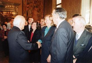 Il Presidente della Repubblica Oscar Luigi Scalfaro incontra alcuni esponenti del Centro culturale e di presenza politica "Alcide De Gasperi" di Torino
