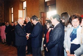 Il Presidente della Repubblica Oscar Luigi Scalfaro incontra alcuni esponenti del Centro culturale e di presenza politica "Alcide De Gasperi" di Torino