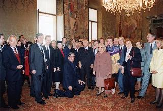 Il Presidente della Repubblica Oscar Luigi Scalfaro incontra alcuni esponenti del Centro culturale e di presenza politica "Alcide De Gasperi" di Torino