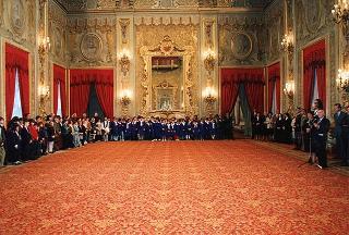 Il Presidente della Repubblica Oscar Luigi Scalfaro riceve in udienza alcuni esponenti dell'Ordine francescano secolare d'Italia e studenti vincitori del concorso "Progetto S. Chiara"