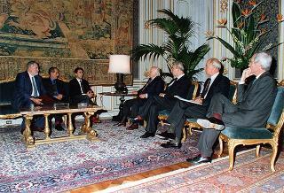 Incontro del Presidente della Repubblica Oscar Luigi Scalfaro con i Presidenti delle tre Centrali Cooperative