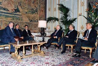 Incontro del Presidente della Repubblica Oscar Luigi Scalfaro con i Presidenti delle tre Centrali Cooperative