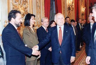 Incontro del Presidente della Repubblica Oscar Luigi Scalfaro con una delegazione della Lega del Filo d'Oro.