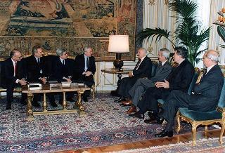 On. Vittorio Emiliani, presidente della Fondazione Gioacchino Rossini, con una delegazione