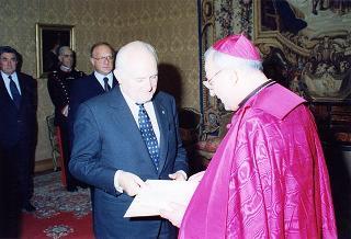 S.E. Rev.ma mons. Francesco Colasuonno, nuovo Nunzio Apostolico: presentazione lettere credenziali