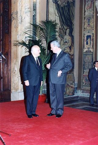 Incontro con il personale civile e militare del Segretariato Generale della Presidenza della Repubblica e successivo concerto eseguito dal Coro Cortina