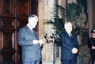 Incontro con il personale civile e militare del Segretariato Generale della Presidenza della Repubblica e successivo concerto eseguito dal Coro Cortina