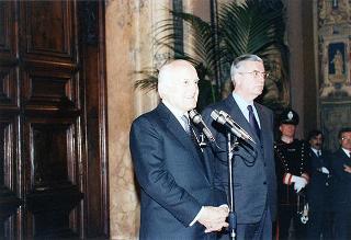 Incontro con il personale civile e militare del Segretariato Generale della Presidenza della Repubblica e successivo concerto eseguito dal Coro Cortina