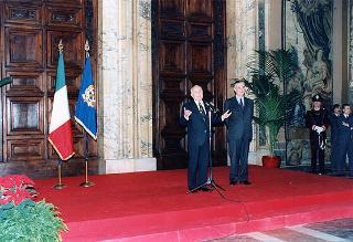Incontro con il personale civile e militare del Segretariato Generale della Presidenza della Repubblica e successivo concerto eseguito dal Coro Cortina