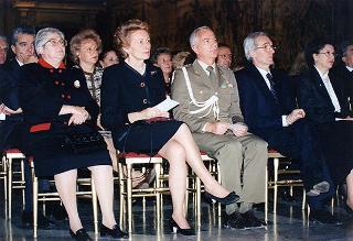 Incontro con il personale civile e militare del Segretariato Generale della Presidenza della Repubblica e successivo concerto eseguito dal Coro Cortina