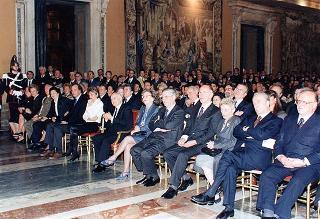 Incontro con il personale civile e militare del Segretariato Generale della Presidenza della Repubblica e successivo concerto eseguito dal Coro Cortina