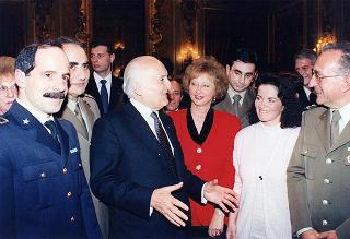 Incontro con il personale civile e militare del Segretariato Generale della Presidenza della Repubblica e successivo concerto eseguito dal Coro Cortina