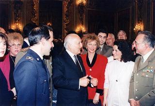 Incontro con il personale civile e militare del Segretariato Generale della Presidenza della Repubblica e successivo concerto eseguito dal Coro Cortina