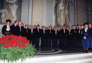 Incontro con il personale civile e militare del Segretariato Generale della Presidenza della Repubblica e successivo concerto eseguito dal Coro Cortina
