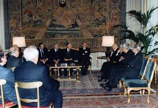 Il Presidente della Repubblica Oscar Luigi Scalfaro riceve in udienza l'avv. Edilberto Ricciardi, sottosegretario di Stato alla grazia e giustizia, con il Consiglio nazionale forense