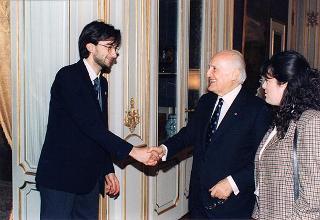 Il Presidente della Repubblica Oscar Luigi Scalfaro incontra Cecilia Carmassi e Andrea Longhi, presidenti nazionali della Federazione Universitaria Cattolica Italiana e alcuni componenti della Presidenza nazionale