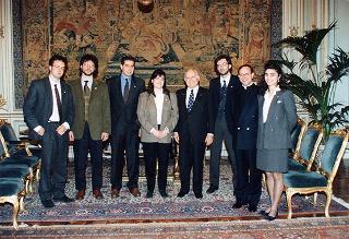 Il Presidente della Repubblica Oscar Luigi Scalfaro incontra Cecilia Carmassi e Andrea Longhi, presidenti nazionali della Federazione Universitaria Cattolica Italiana e alcuni componenti della Presidenza nazionale
