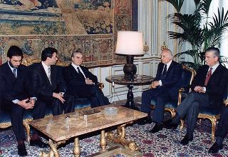 Il Presidente della Repubblica Oscar Luigi Scalfaro incontra Achille Variati, sindaco di Vicenza, con il prof. Ettore Gallo ed una delegazione della città