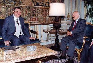 Il Presidente della Repubblica Oscar Luigi Scalfaro incontra l'avv. Giuseppe Gervasio, presidente nazionale dell'Azione Cattolica Italiana, e i componenti della Presidenza nazionale