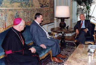 Il Presidente della Repubblica Oscar Luigi Scalfaro incontra l'avv. Giuseppe Gervasio, presidente nazionale dell'Azione Cattolica Italiana, e i componenti della Presidenza nazionale