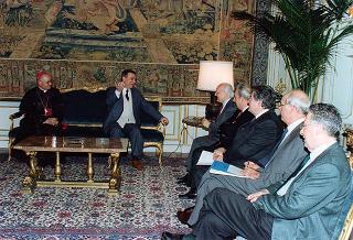 Il Presidente della Repubblica Oscar Luigi Scalfaro incontra l'avv. Giuseppe Gervasio, presidente nazionale dell'Azione Cattolica Italiana, e i componenti della Presidenza nazionale
