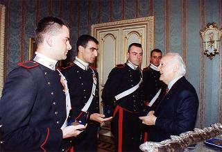 Delegazione di allievi della Scuola sottufficiali dei Carabinieri, in servizio di guardia d'onore al Palazzo del Quirinale