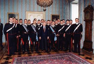 Delegazione di allievi della Scuola sottufficiali dei Carabinieri, in servizio di guardia d'onore al Palazzo del Quirinale