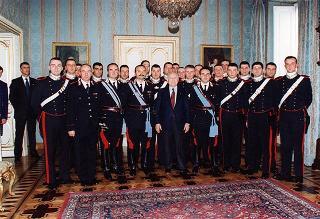 Delegazione di allievi della Scuola sottufficiali dei Carabinieri, in servizio di guardia d'onore al Palazzo del Quirinale