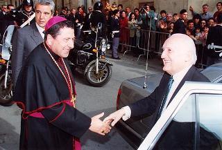 Visita del Presidente della Repubblica Oscar Luigi Scalfaro alla città di Agrigento in occasione della riapertura del Teatro "Luigi Pirandello"