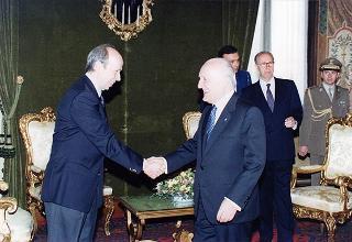 Intervento del Presidente della Repubblica Oscar Luigi Scalfaro alla cerimonia di consegna delle "Stelle al merito del lavoro" ai nuovi Maestri del lavoro del Lazio e dell'Umbria