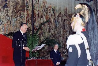 Intervento del Presidente della Repubblica Oscar Luigi Scalfaro alla cerimonia di consegna delle "Stelle al merito del lavoro" ai nuovi Maestri del lavoro del Lazio e dell'Umbria