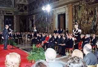 Intervento del Presidente della Repubblica Oscar Luigi Scalfaro alla cerimonia di consegna delle &quot;Stelle al merito del lavoro&quot; ai nuovi Maestri del lavoro del Lazio e dell'Umbria