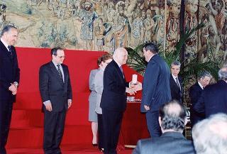 Intervento del Presidente della Repubblica Oscar Luigi Scalfaro alla cerimonia di consegna delle "Stelle al merito del lavoro" ai nuovi Maestri del lavoro del Lazio e dell'Umbria