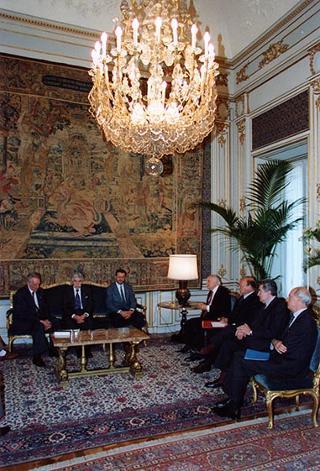 Esponenti dell'Unione degli Istriani, per presentare il volume Albo d'oro dei caduti e dei martiri della Venezia Giulia e della Dalmazia
