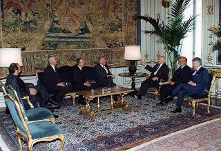 Flavio Cotti, consigliere federale-capo del Dipartimento per gli affari esteri della Confederazione Elvetica