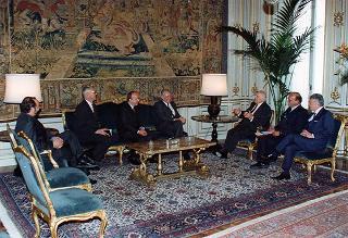 Flavio Cotti, consigliere federale-capo del Dipartimento per gli affari esteri della Confederazione Elvetica
