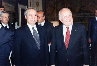 Farouk Al Sharaa, ministro degli affari esteri della Repubblica Araba Siriana