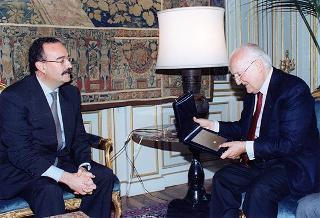 Mauro Miccio, presidente della Federazione relazioni pubbliche italiana, con una rappresentanza del sodalizio, per il 25° anniversario di fondazione della FERPI