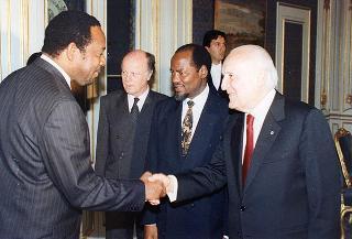 Joaquim Alberto Chissano, Presidente della Repubblica del Mozambico