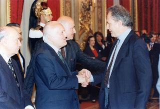 Il Presidente della Repubblica Oscar Luigi Scalfaro riceve il comitato d'onore, la giuria e i candidati ai Premi David di Donatello per il 1995