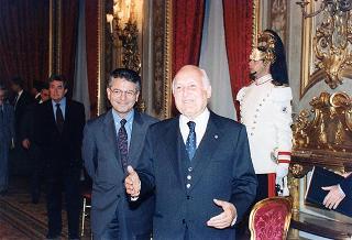 Il Presidente della Repubblica Oscar Luigi Scalfaro riceve in udienza il prof. Marcello Panettoni, presidente dell'Unione delle Province d'Italia, con i presidenti neo-eletti delle Province