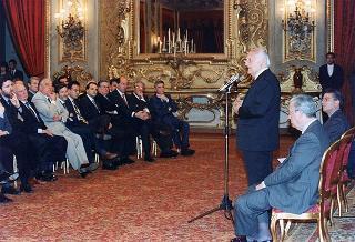 Il Presidente della Repubblica Oscar Luigi Scalfaro riceve in udienza il prof. Marcello Panettoni, presidente dell'Unione delle Province d'Italia, con i presidenti neo-eletti delle Province