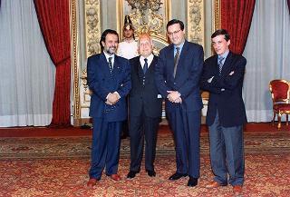 Il Presidente della Repubblica Oscar Luigi Scalfaro riceve in udienza il prof. Marcello Panettoni, presidente dell'Unione delle Province d'Italia, con i presidenti neo-eletti delle Province