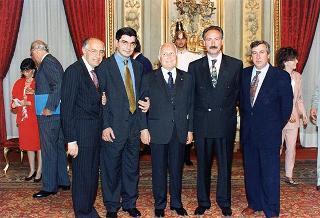 Il Presidente della Repubblica Oscar Luigi Scalfaro riceve in udienza il prof. Marcello Panettoni, presidente dell'Unione delle Province d'Italia, con i presidenti neo-eletti delle Province