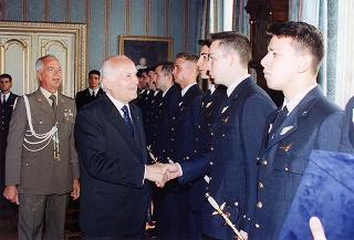 Delegazione di allievi dell'Accademia Aeronautica di Pozzuoli, in servizio di guardia d'onore al Palazzo del Quirinale
